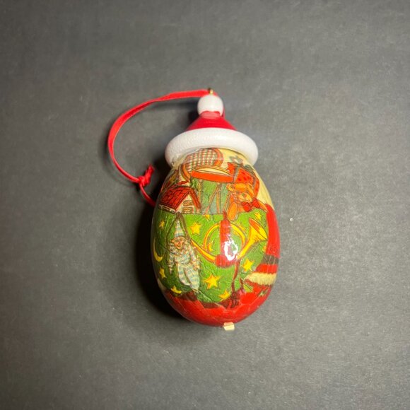 Vintage 1991 Retro TWN Santa Claus w Presents Egg Shaped Christmas Ornament 3.5" - Picture 4 of 5